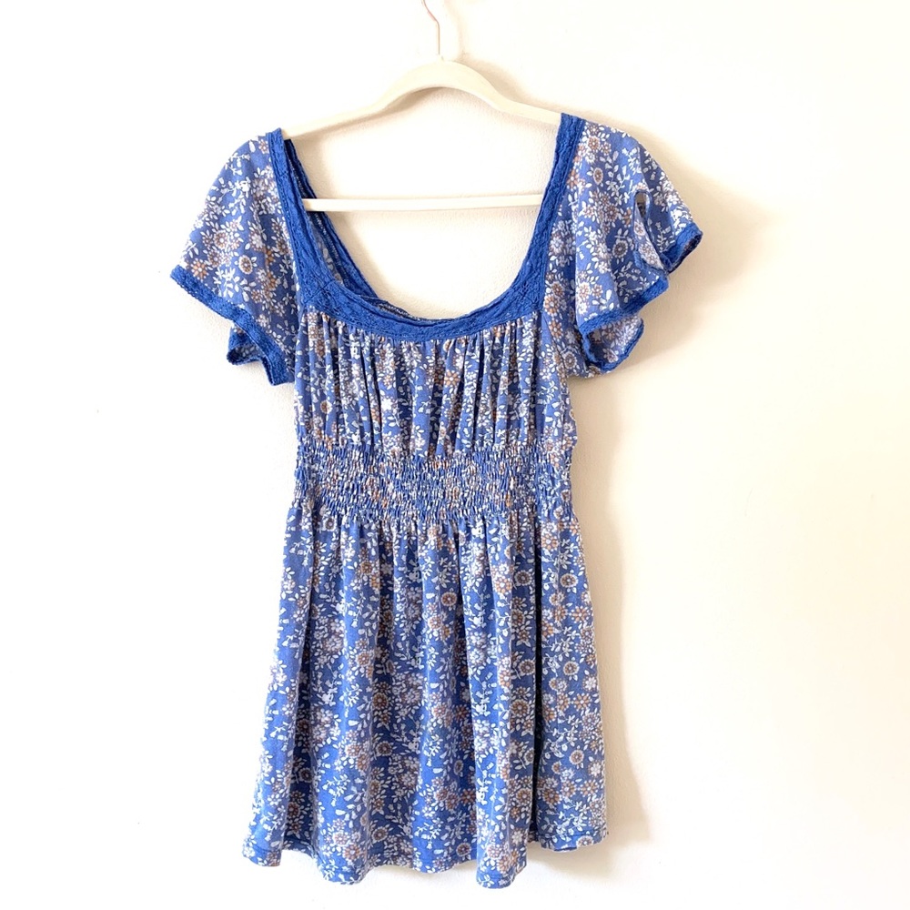 Floral lace vintage like spring top flowers 🌺